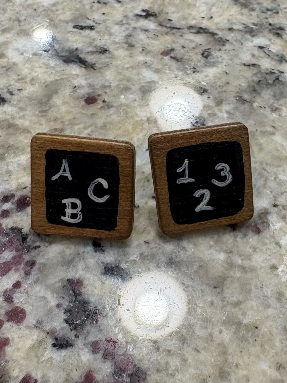 Wooden chalkboard stud earrings “ABC” and “123” Unbranded GUC